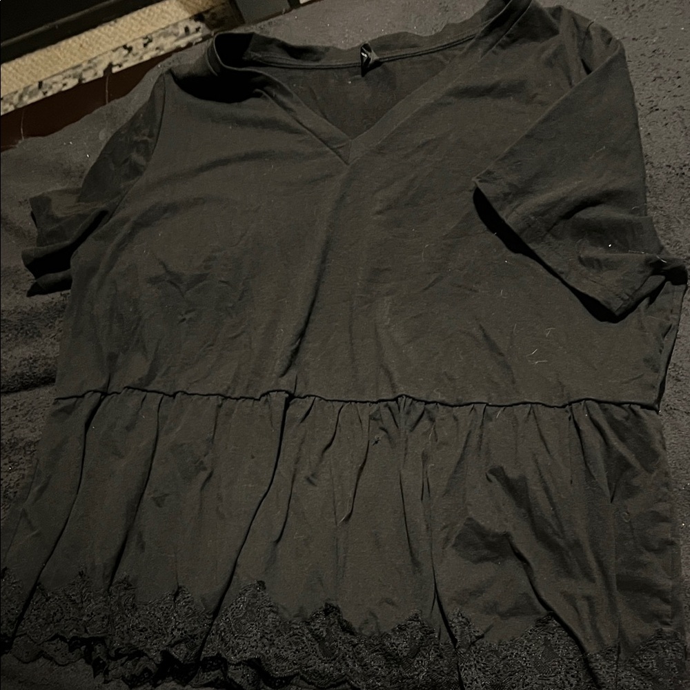 SHEIN Black V-Neck Lace Hem Blouse